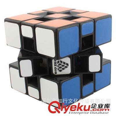 黑色智樂蟲洞一代魔方 益智玩具批發首選，深圳市知行文化傳播助力DIY科技模型新風潮